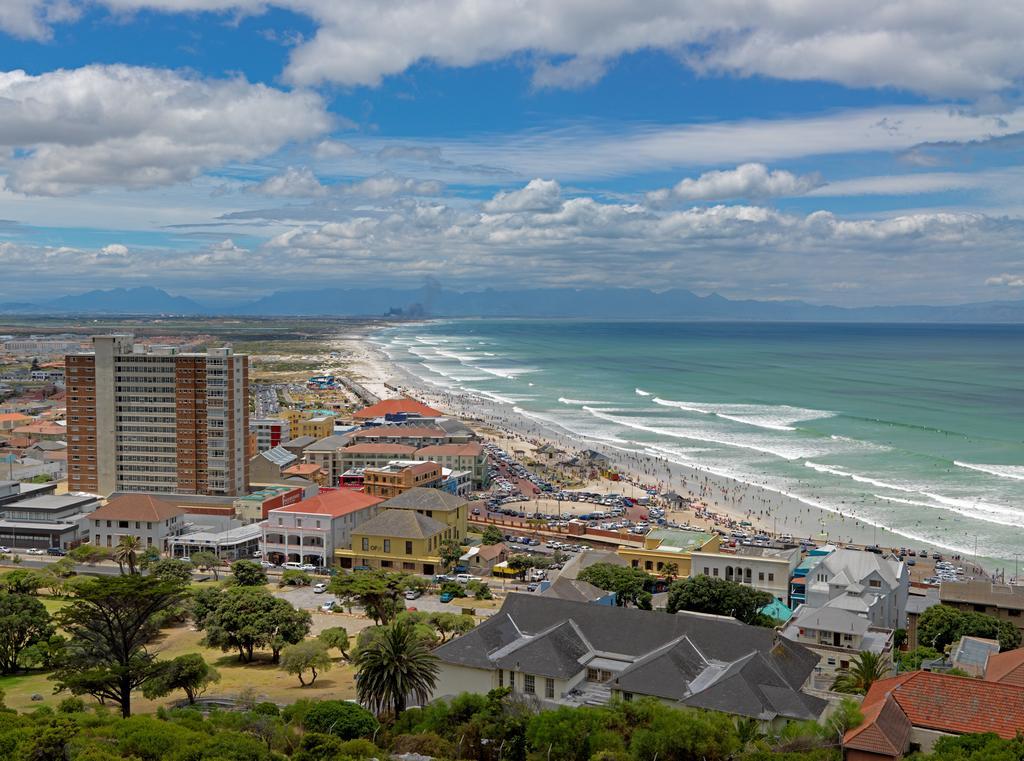 Surferscorner Self Catering Apartments Мізенберґ Екстер'єр фото