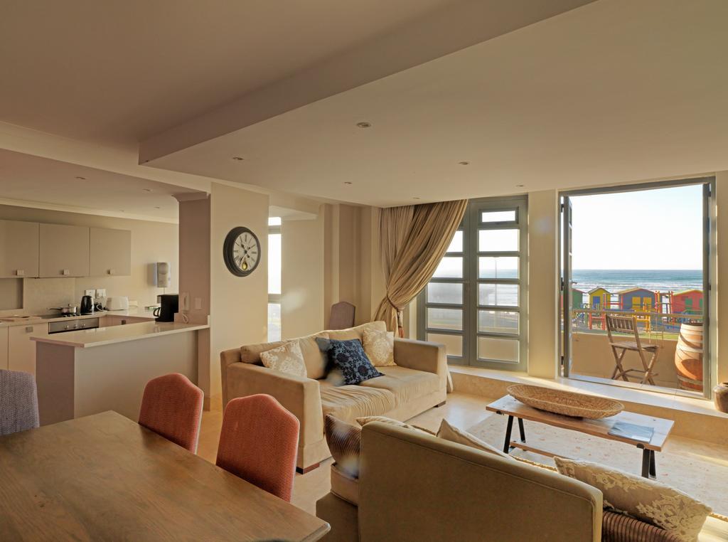 Surferscorner Self Catering Apartments Мізенберґ Екстер'єр фото