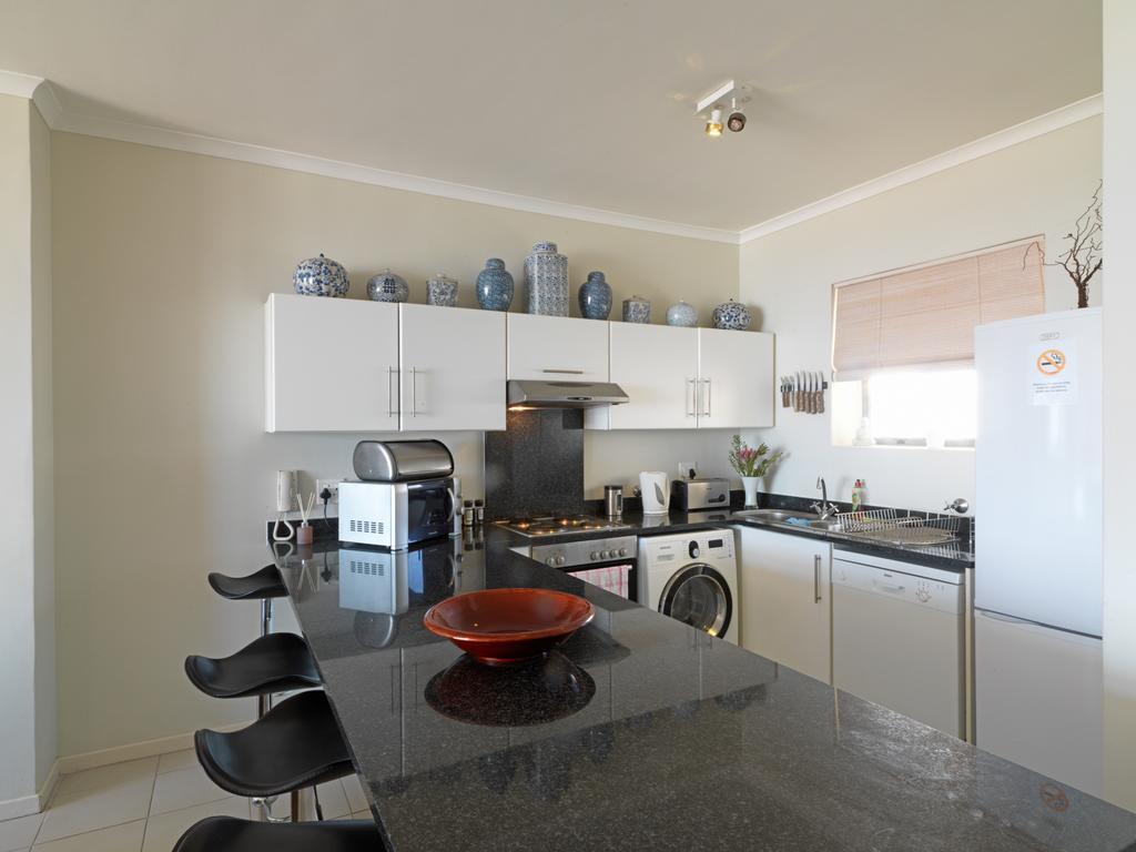 Surferscorner Self Catering Apartments Мізенберґ Екстер'єр фото
