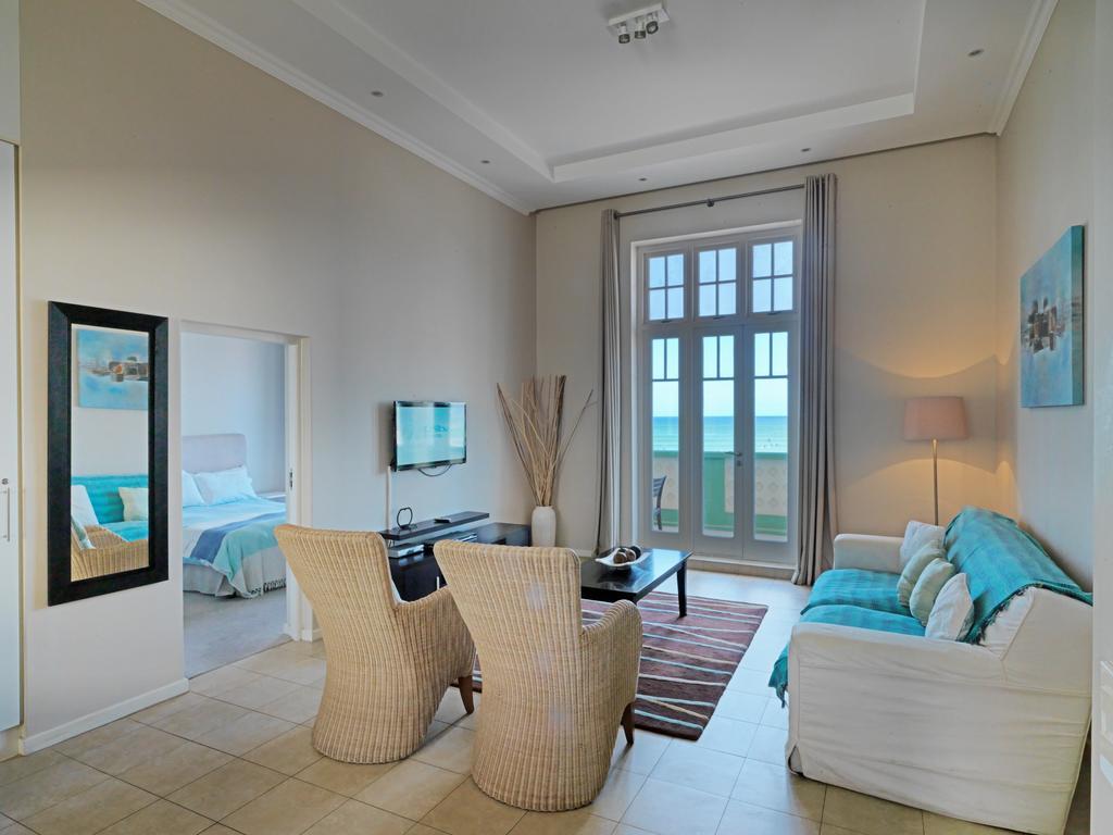 Surferscorner Self Catering Apartments Мізенберґ Екстер'єр фото