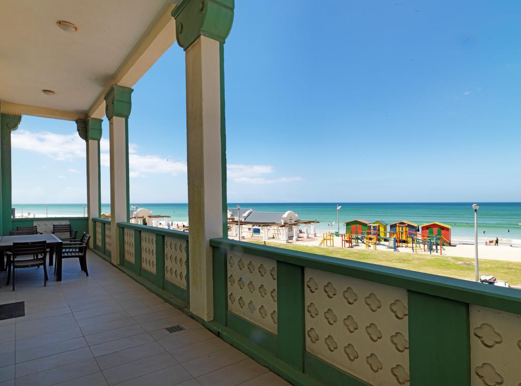 Surferscorner Self Catering Apartments Мізенберґ Екстер'єр фото