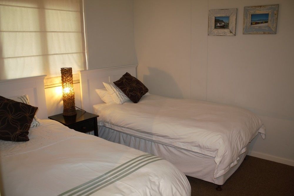 Surferscorner Self Catering Apartments Мізенберґ Екстер'єр фото